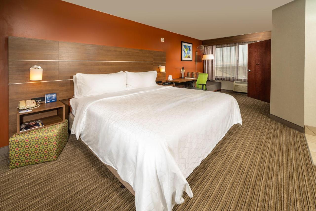 Holiday Inn Express Hotel & Suites Pasco-Tricities By Ihg Exterior photo