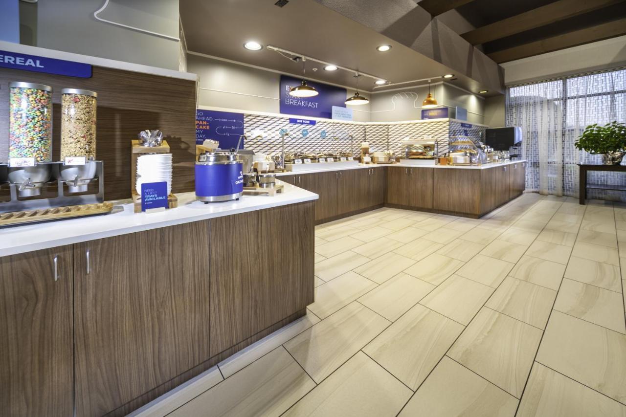 Holiday Inn Express Hotel & Suites Pasco-Tricities By Ihg Exterior photo